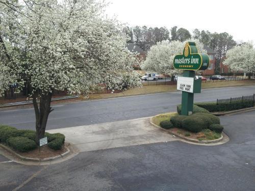 Masters Inn Atlanta - Doraville At I-85 & 285 Exterior foto